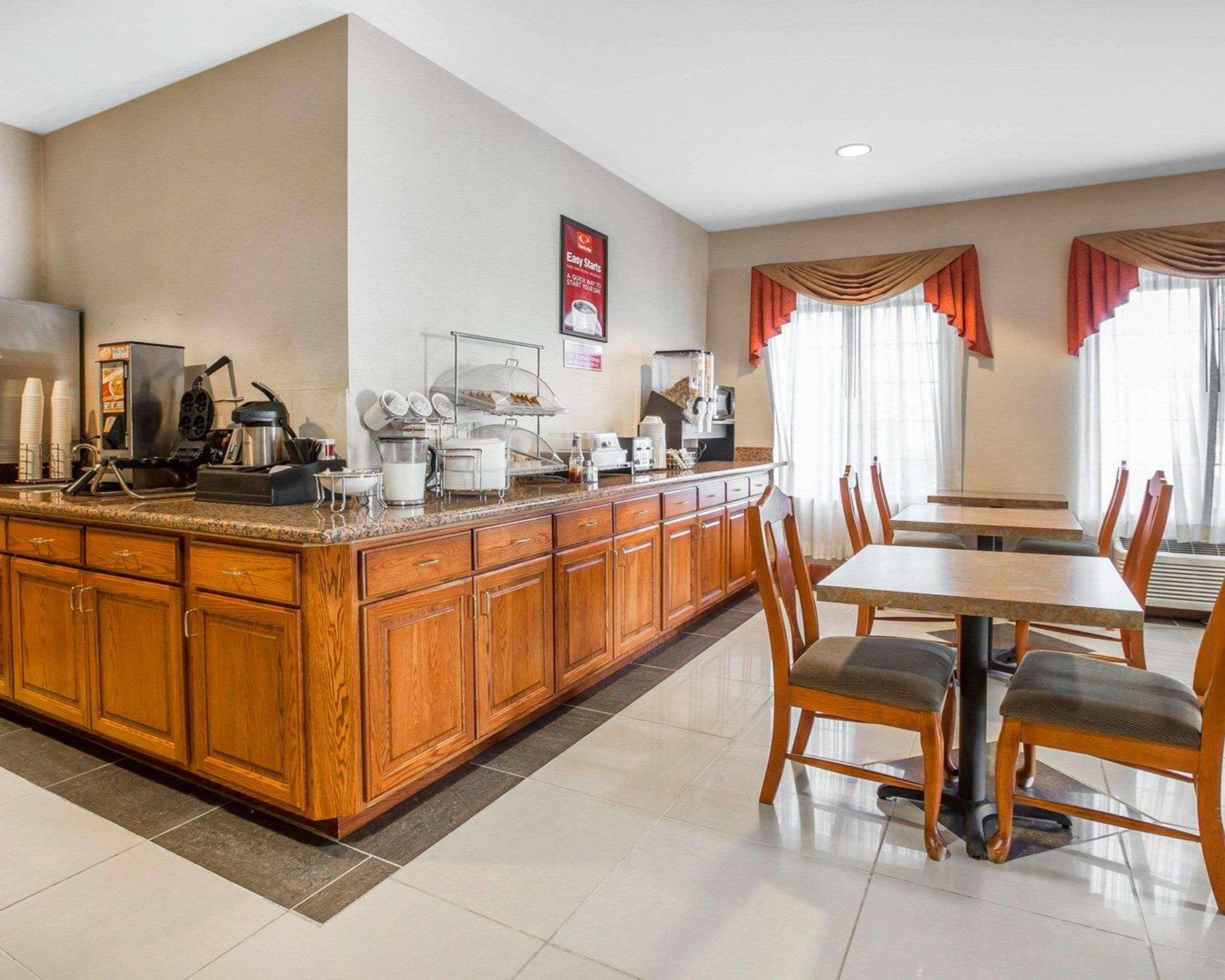 Econo Lodge Brunswick Ngoại thất bức ảnh